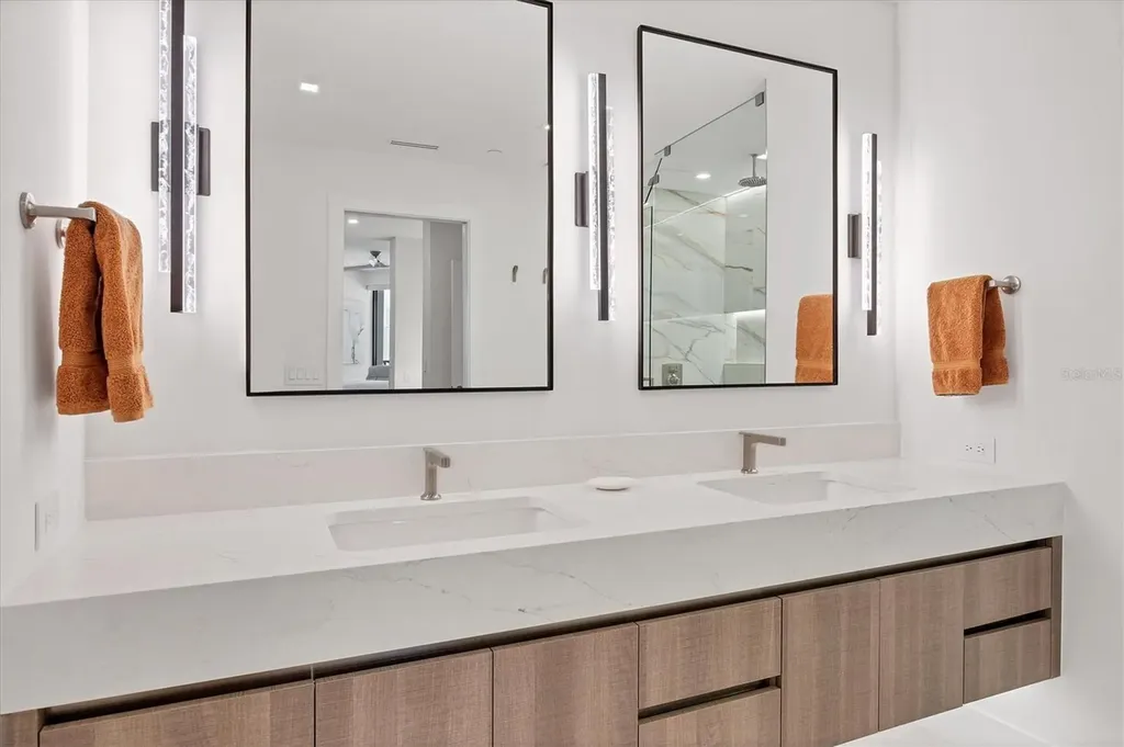 1211 Gulf Of Mexico Drive Longboat Key FL 34228