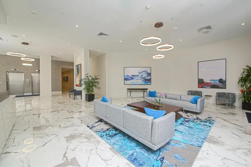 1211 Gulf Of Mexico Drive Longboat Key FL 34228