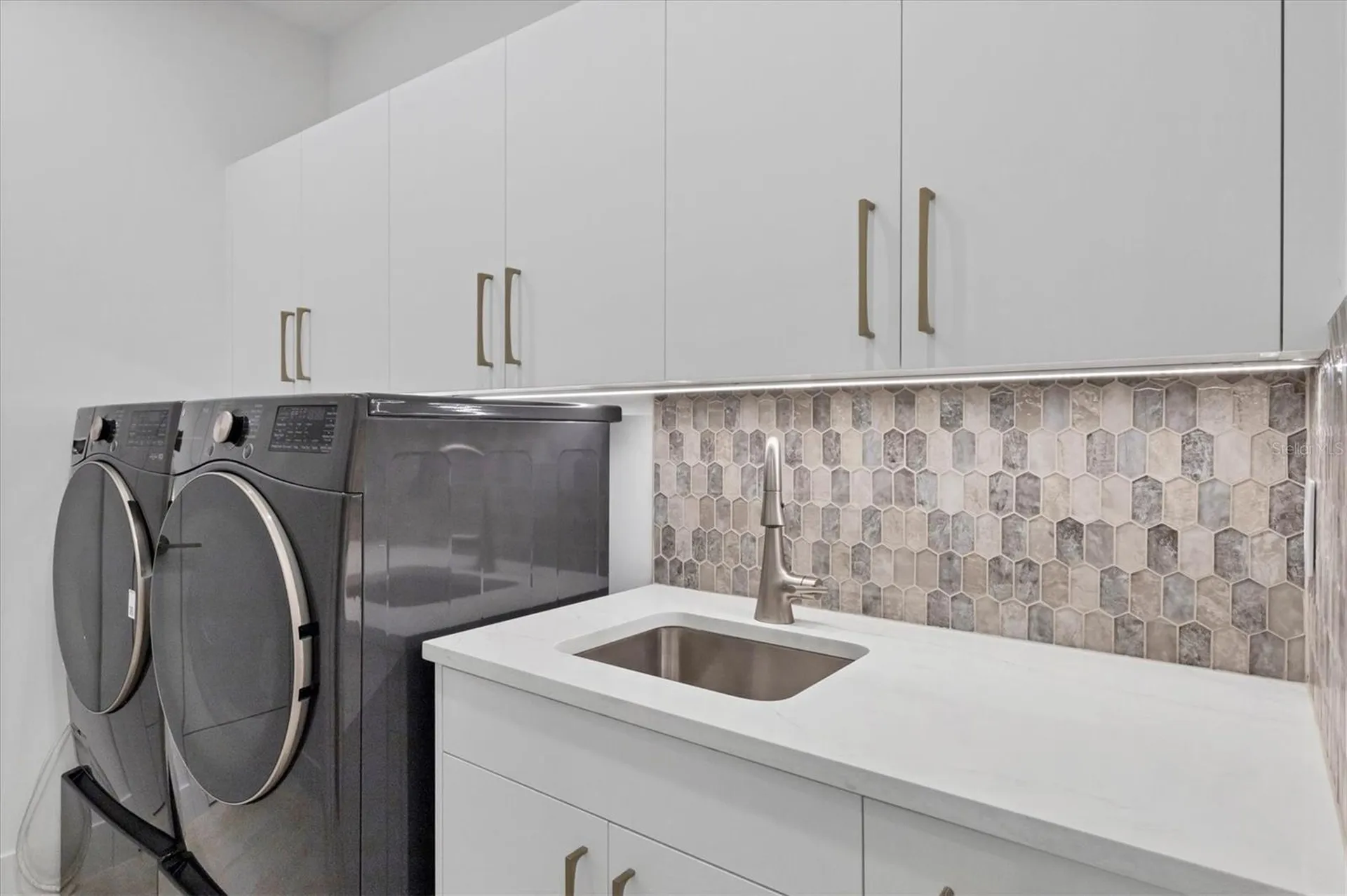 1211 Gulf Of Mexico Drive Longboat Key FL 34228