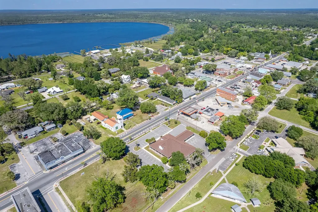 300 W Main Street Lake Butler FL 32054