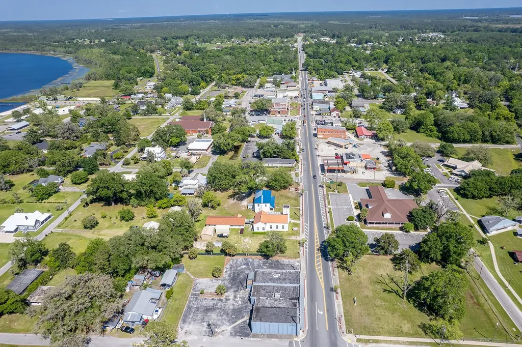 300 W Main Street Lake Butler FL 32054
