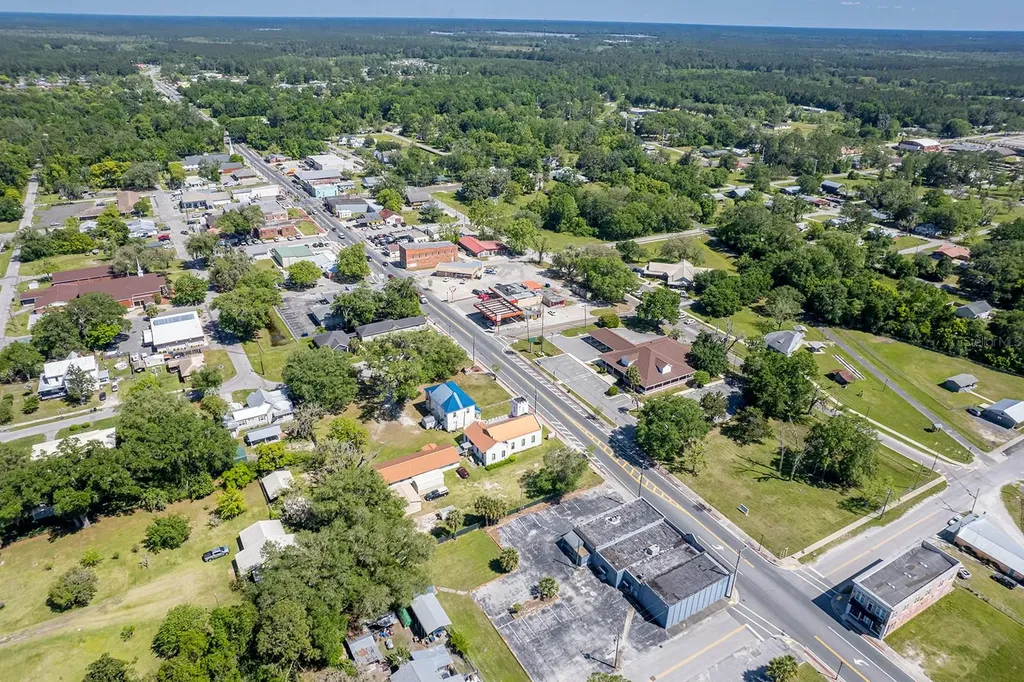 300 W Main Street Lake Butler FL 32054