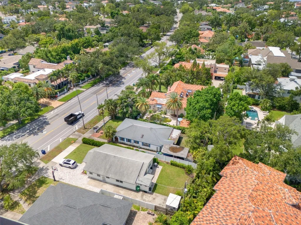 128 W Davis Boulevard Tampa FL 33606