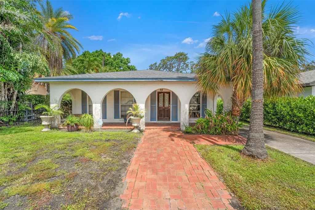 128 W Davis Boulevard Tampa FL 33606