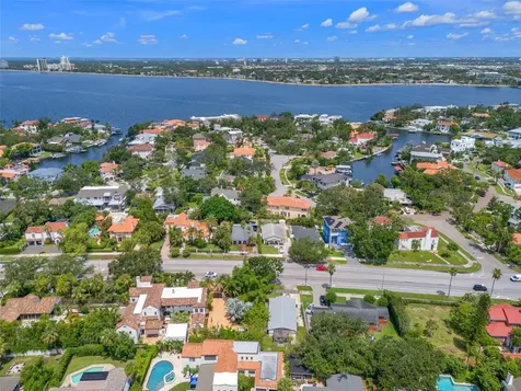 128 W Davis Boulevard Tampa FL 33606