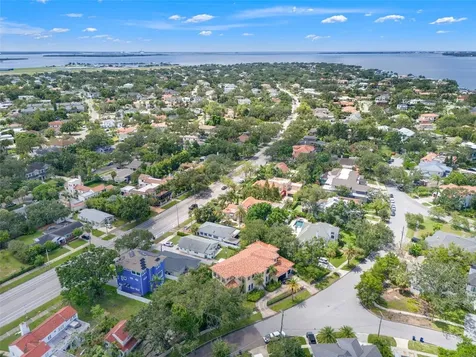 128 W Davis Boulevard Tampa FL 33606