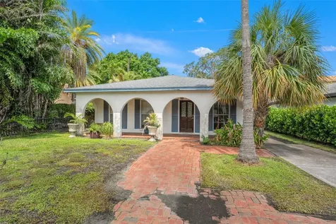 128 W Davis Boulevard Tampa FL 33606
