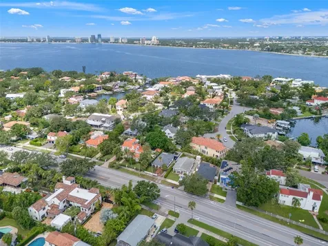 128 W Davis Boulevard Tampa FL 33606