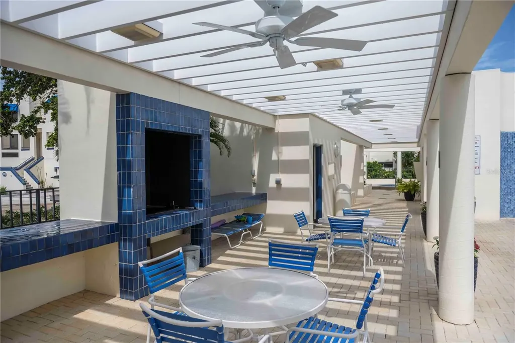 1912 Harbourside Drive Longboat Key FL 34228