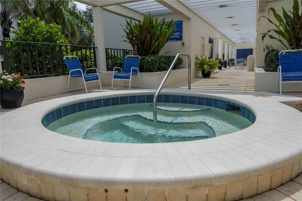 1912 Harbourside Drive Longboat Key FL 34228