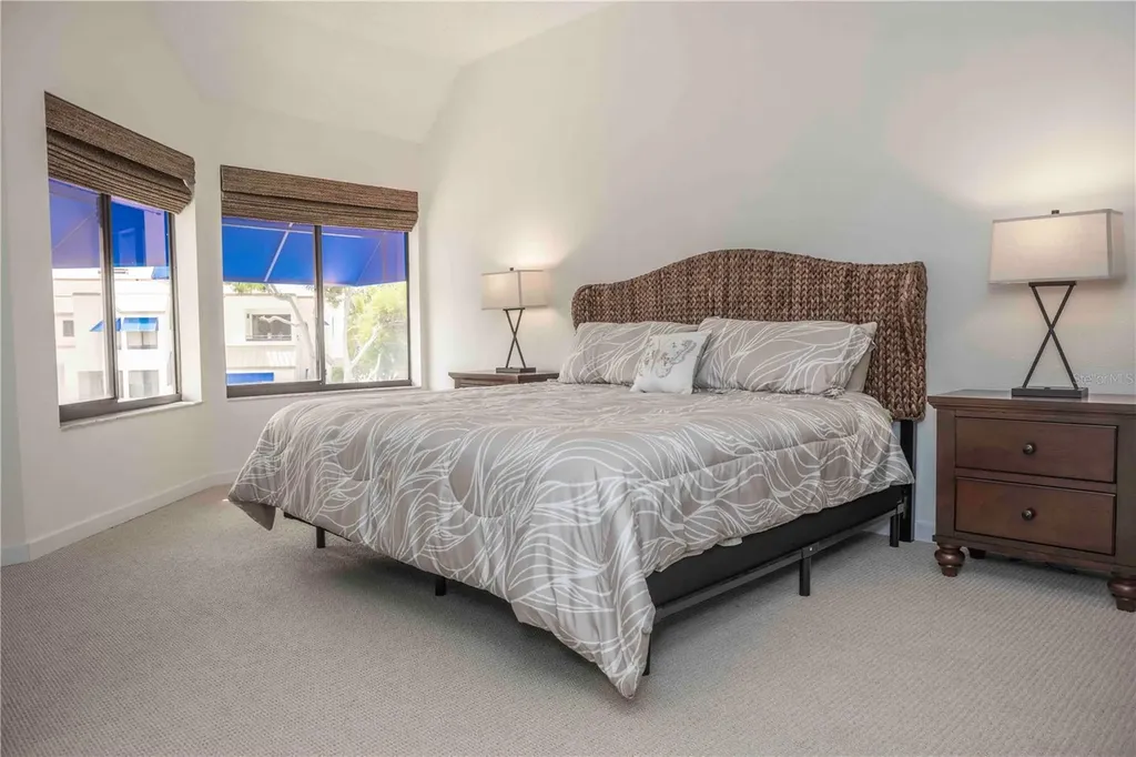 1912 Harbourside Drive Longboat Key FL 34228