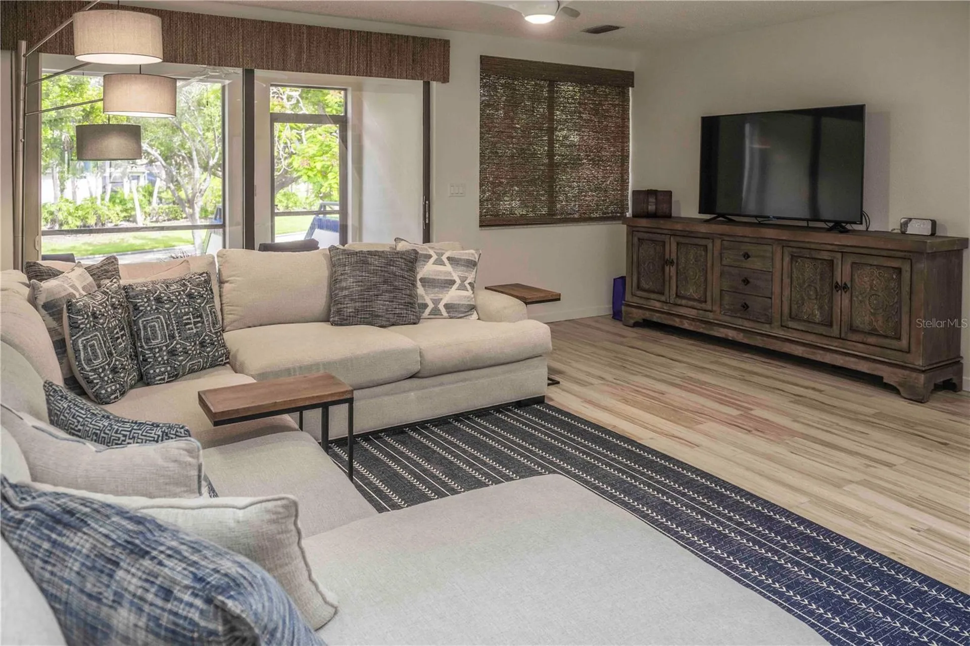 1912 Harbourside Drive Longboat Key FL 34228