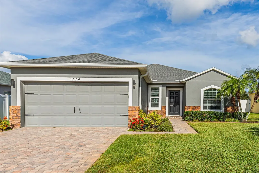 3224 Queen Alexandria Drive Kissimmee FL 34744