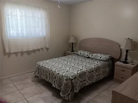 2806 N Powers Drive Orlando FL 32818