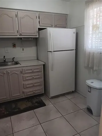 2806 N Powers Drive Orlando FL 32818
