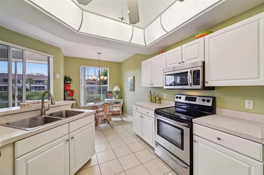 7050 Prosperity Circle Sarasota FL 34238