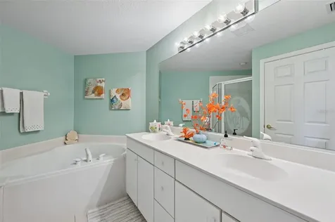 7050 Prosperity Circle Sarasota FL 34238