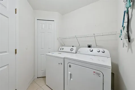 7050 Prosperity Circle Sarasota FL 34238