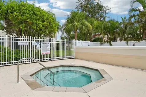 7050 Prosperity Circle Sarasota FL 34238