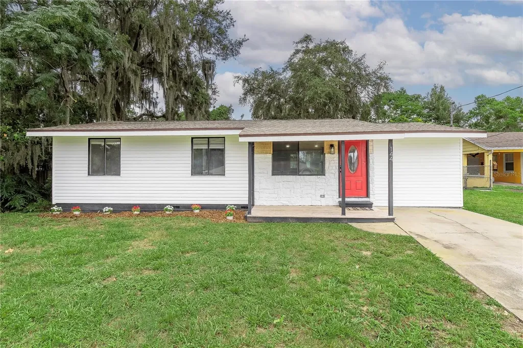 144 Delespine Drive Debary FL 32713