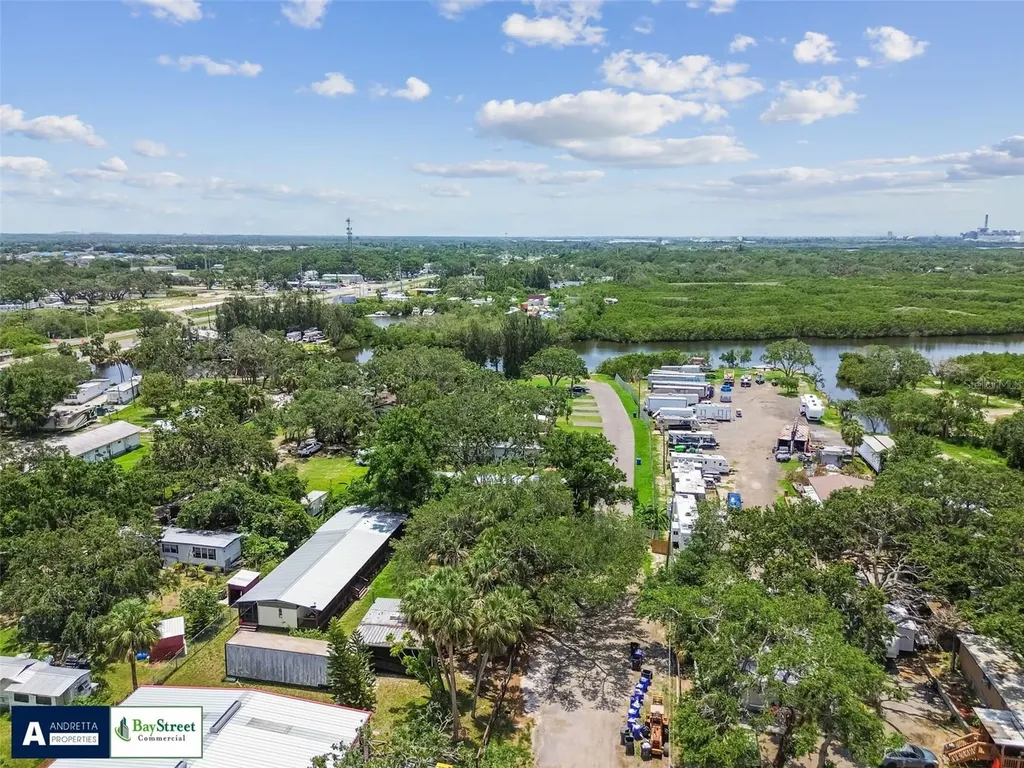 11224 Restwood Drive Gibsonton FL 33534