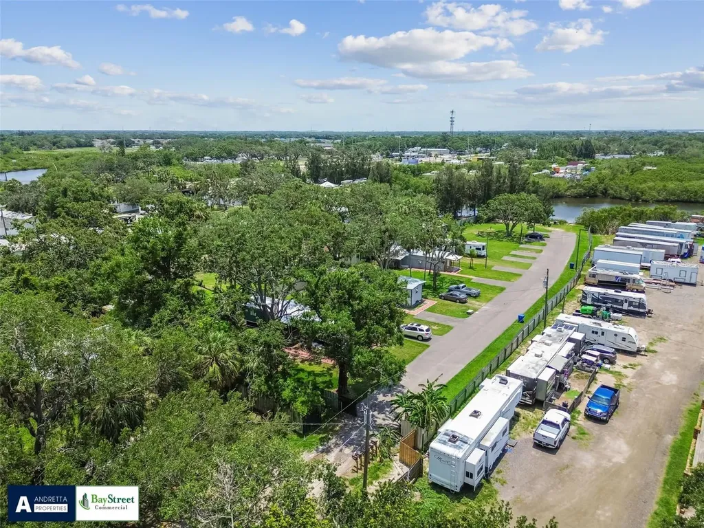 11224 Restwood Drive Gibsonton FL 33534