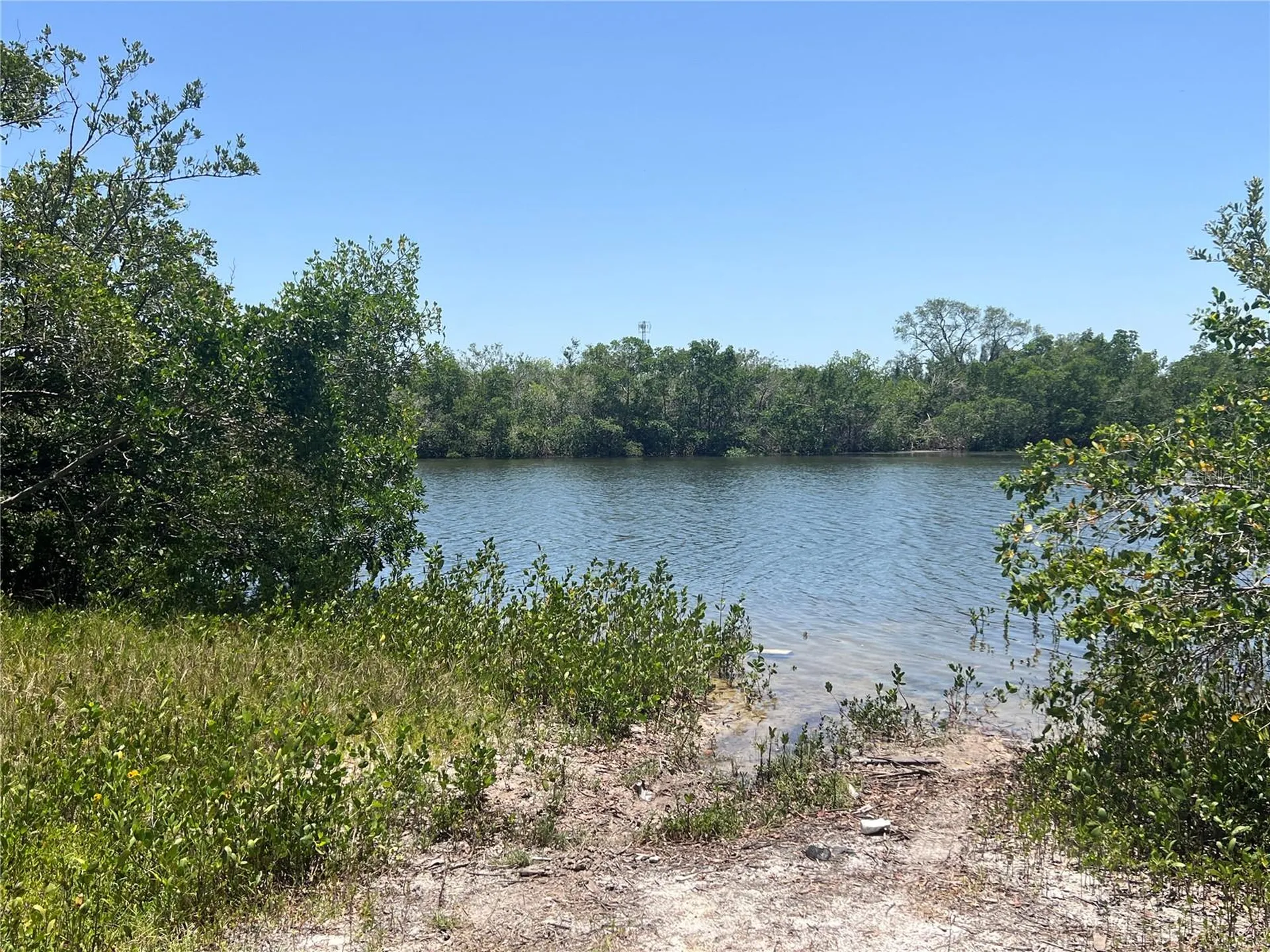 11224 Restwood Drive Gibsonton FL 33534
