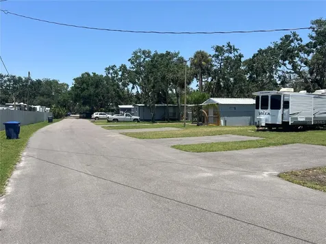 11224 Restwood Drive Gibsonton FL 33534