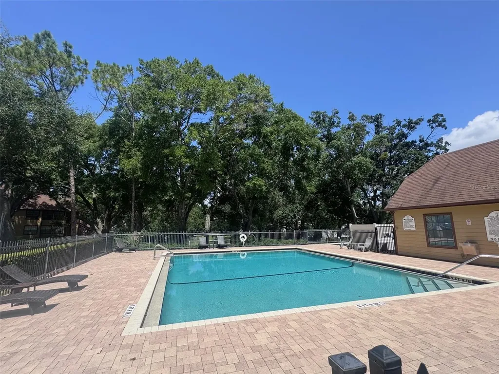 320 Forestway Circle Altamonte Springs FL 32701
