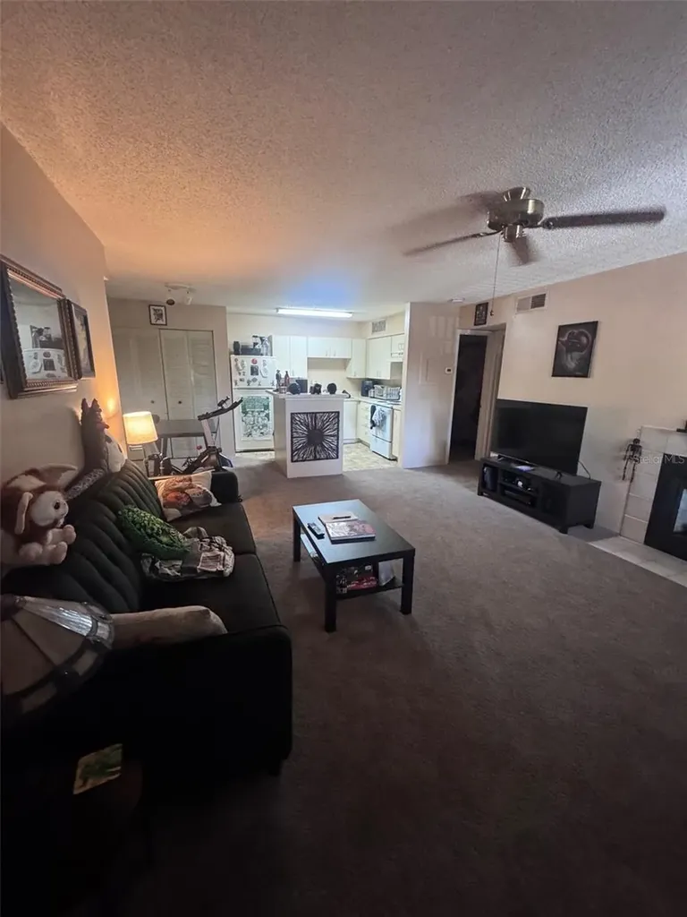 320 Forestway Circle Altamonte Springs FL 32701