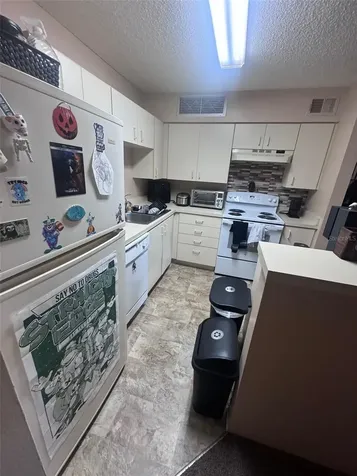 320 Forestway Circle Altamonte Springs FL 32701