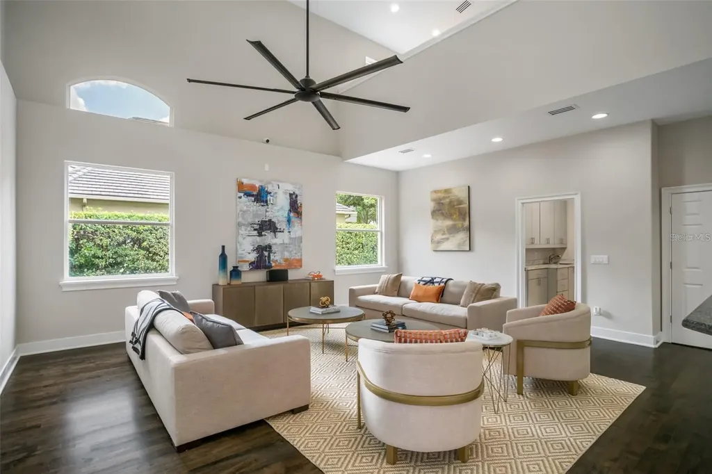 8704 Crestgate Circle Orlando FL 32819