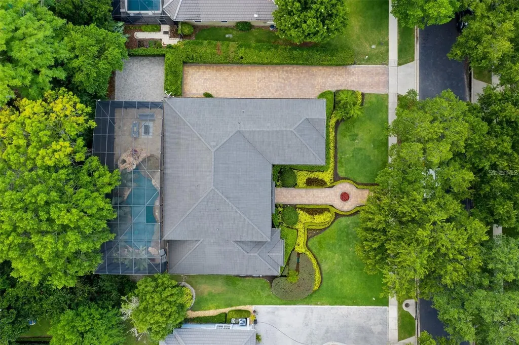 8704 Crestgate Circle Orlando FL 32819