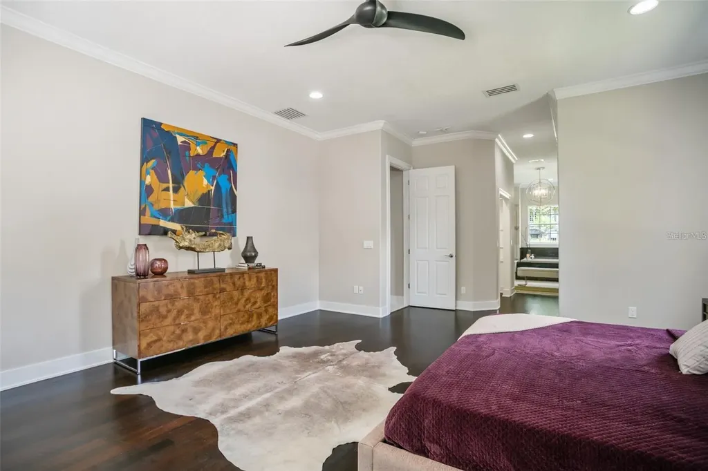 8704 Crestgate Circle Orlando FL 32819