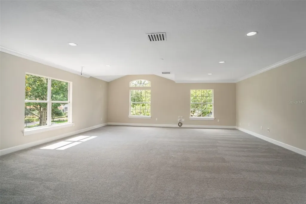 8704 Crestgate Circle Orlando FL 32819