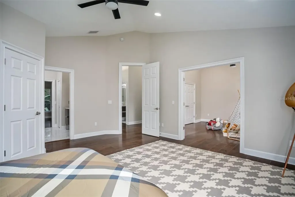 8704 Crestgate Circle Orlando FL 32819