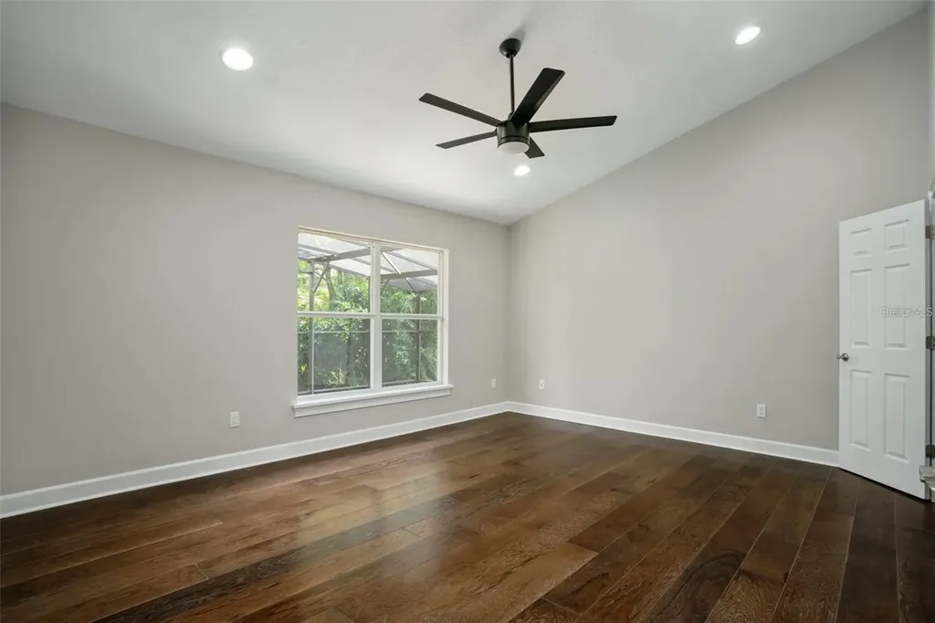 8704 Crestgate Circle Orlando FL 32819