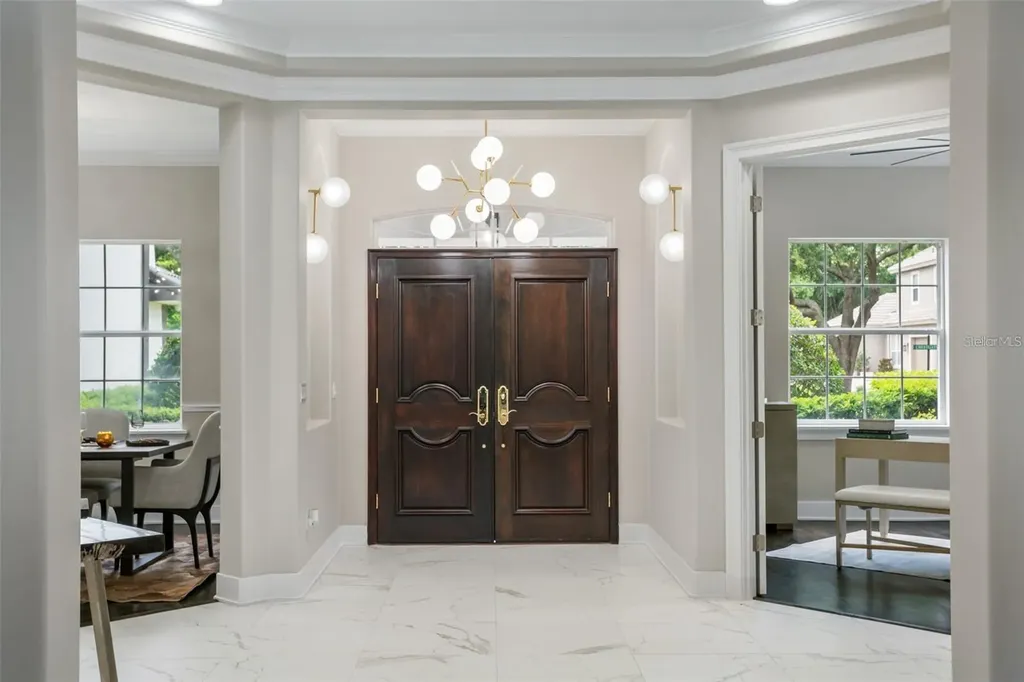 8704 Crestgate Circle Orlando FL 32819
