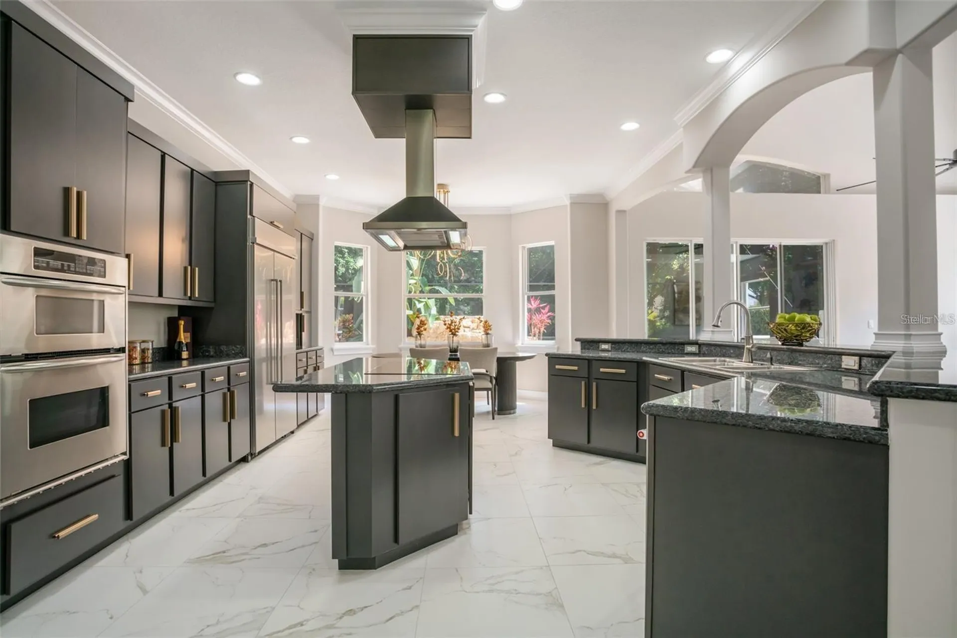 8704 Crestgate Circle Orlando FL 32819