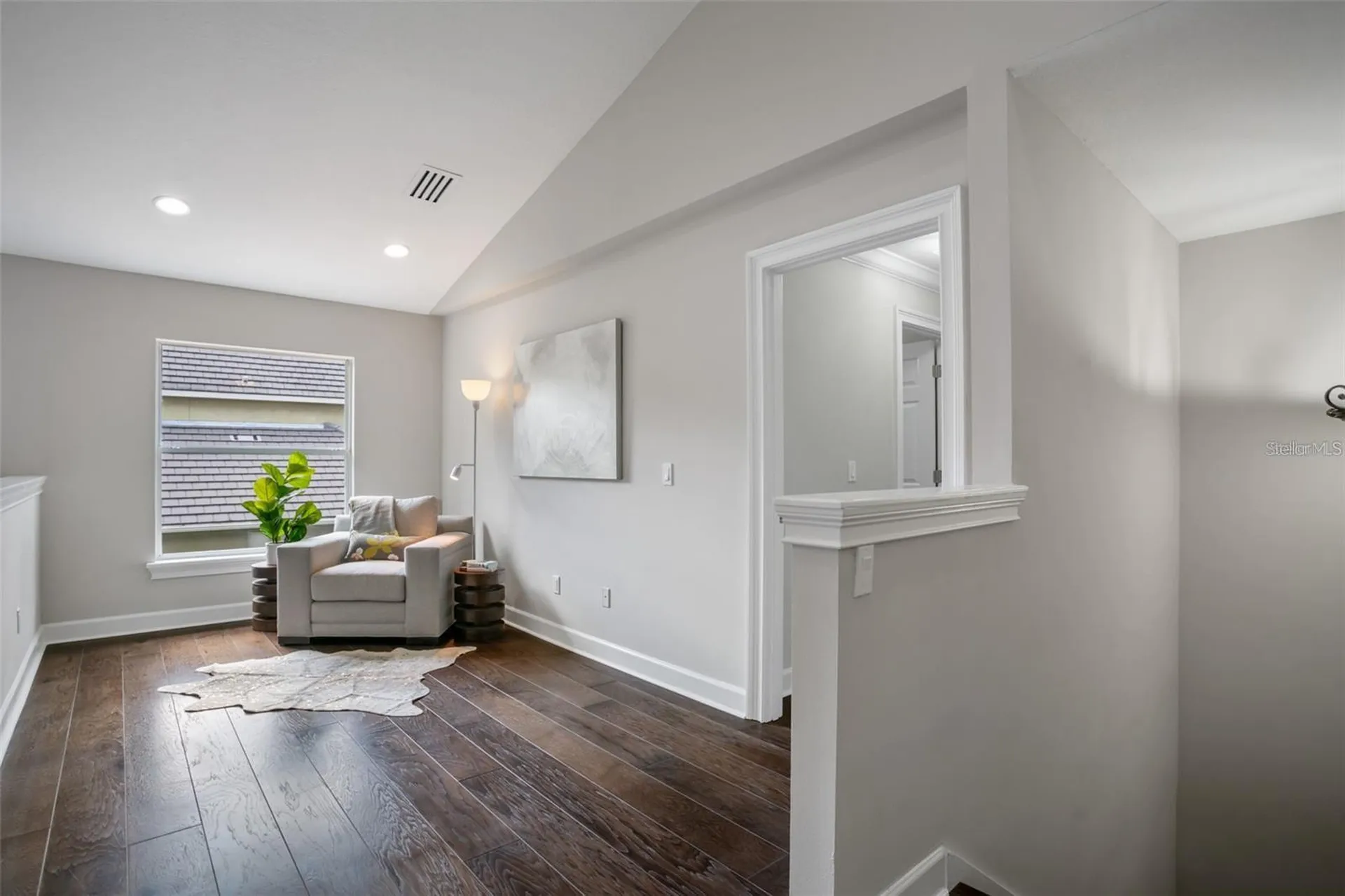 8704 Crestgate Circle Orlando FL 32819