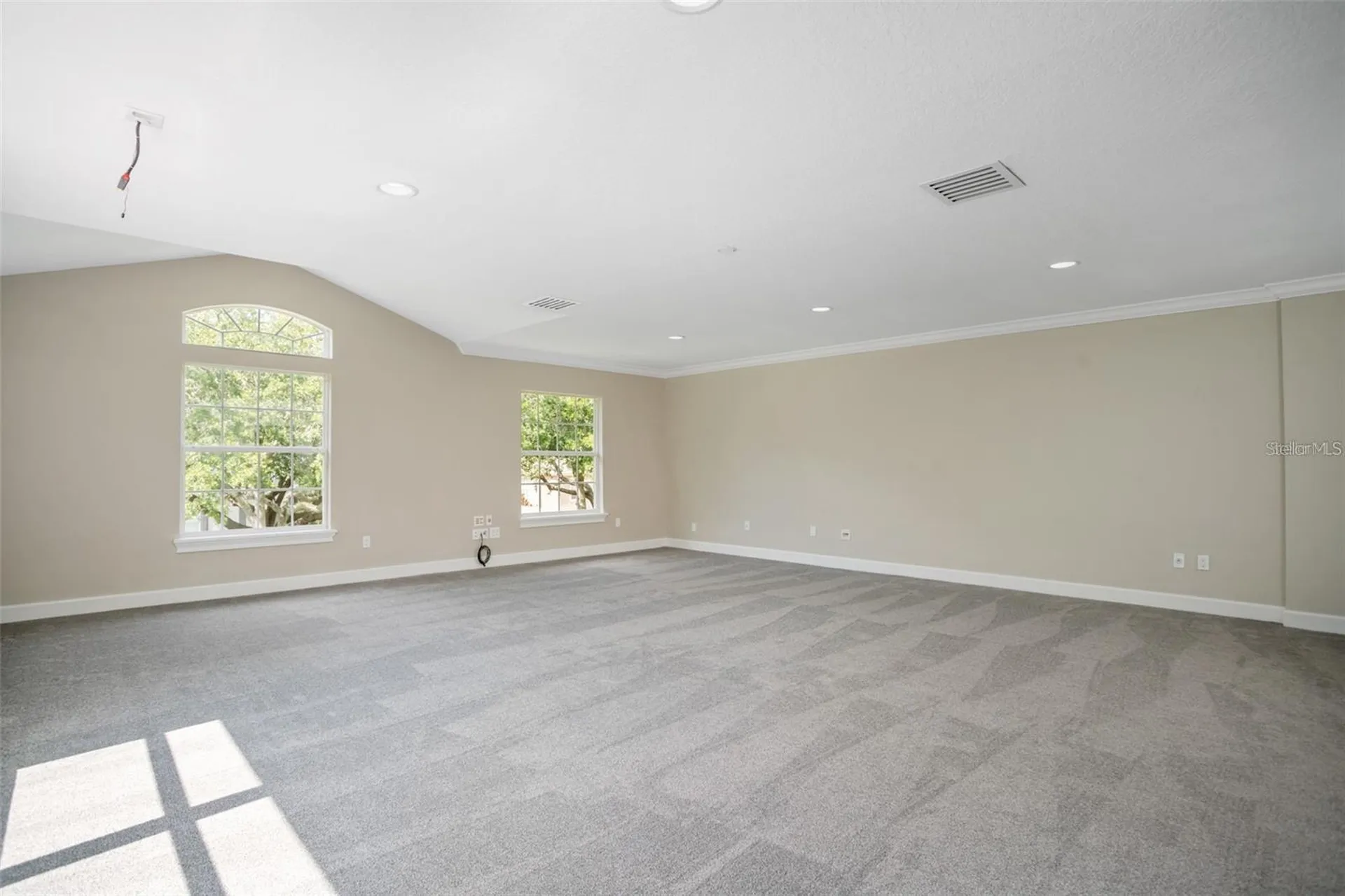 8704 Crestgate Circle Orlando FL 32819