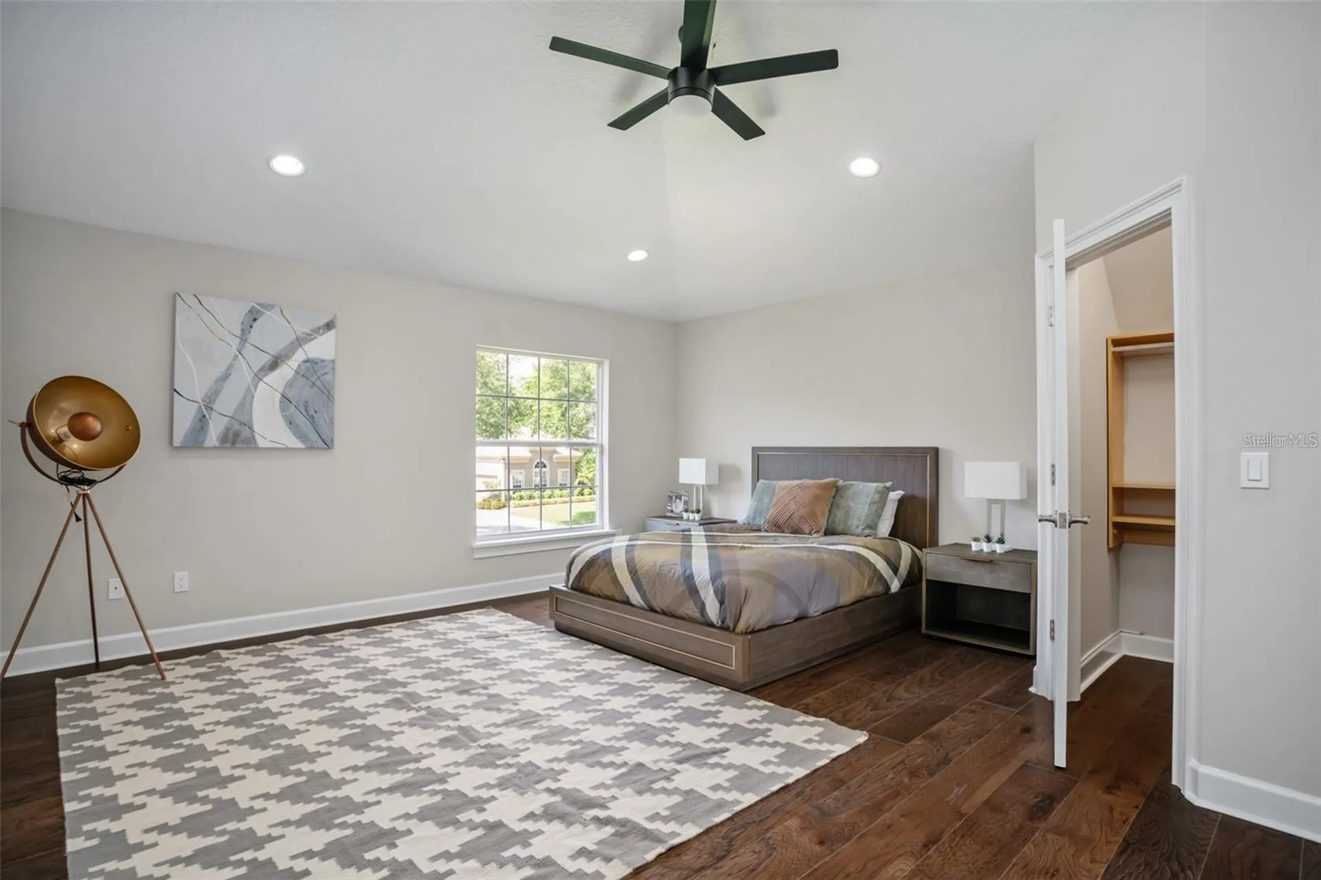 8704 Crestgate Circle Orlando FL 32819
