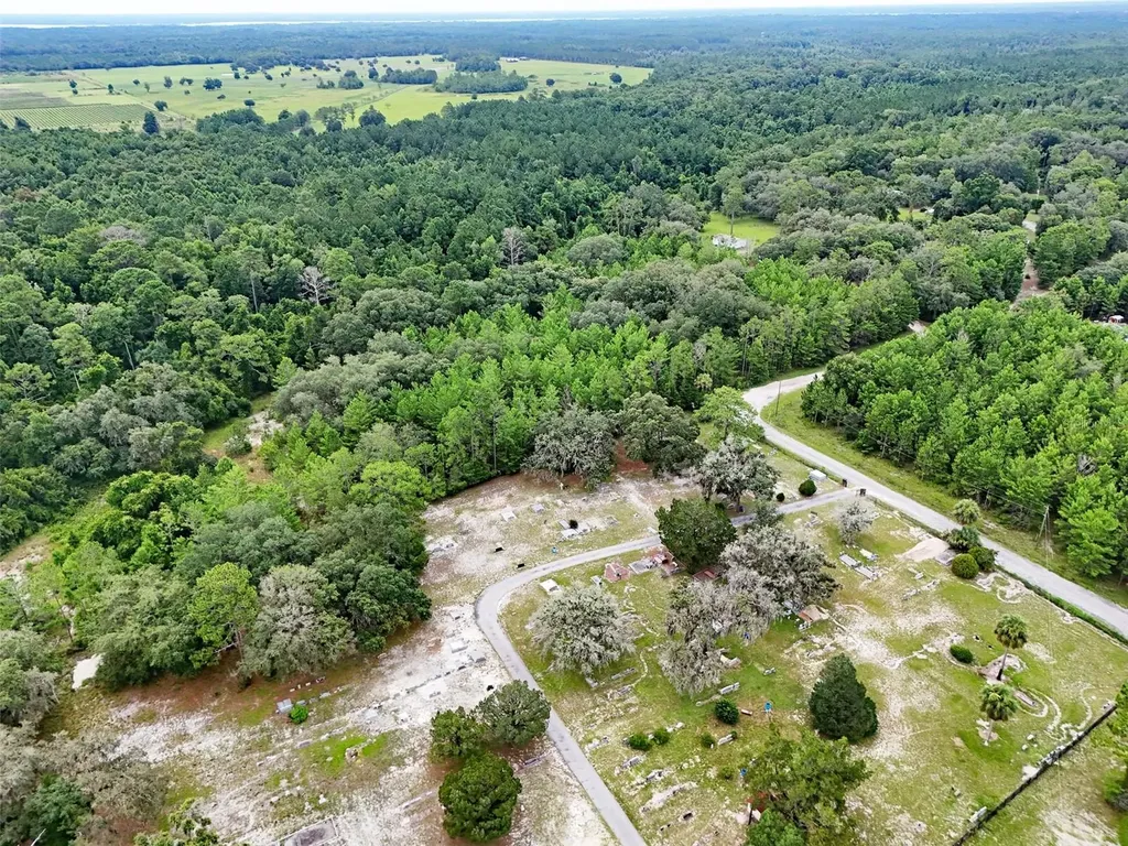 202 Bostwick Cemetery Road Palatka FL 32177