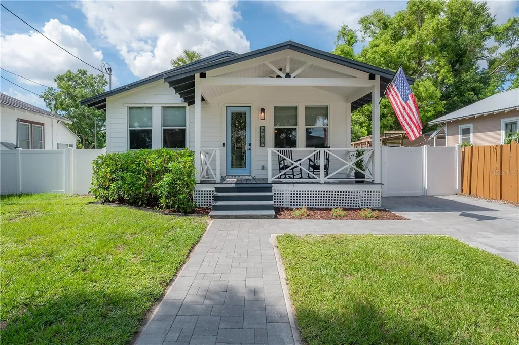 208 W Floribraska Avenue Tampa FL 33603
