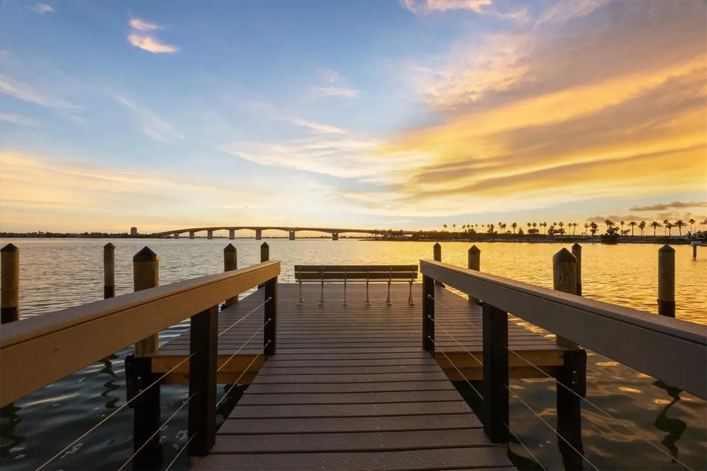 226 Golden Gate Point Sarasota FL 34236