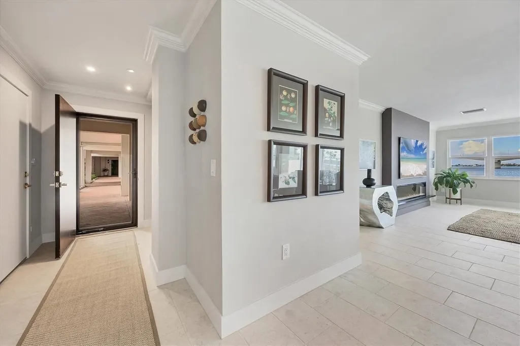 226 Golden Gate Point Sarasota FL 34236