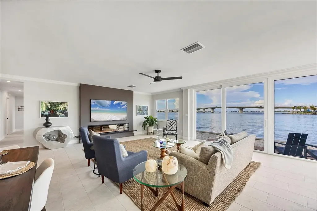 226 Golden Gate Point Sarasota FL 34236