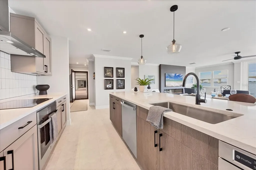 226 Golden Gate Point Sarasota FL 34236