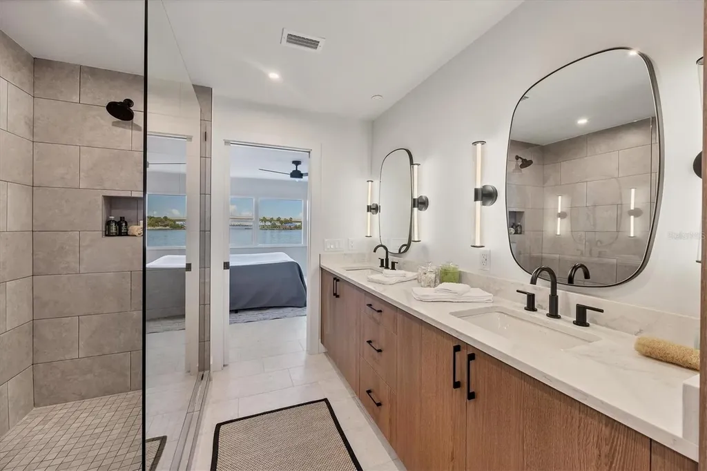 226 Golden Gate Point Sarasota FL 34236