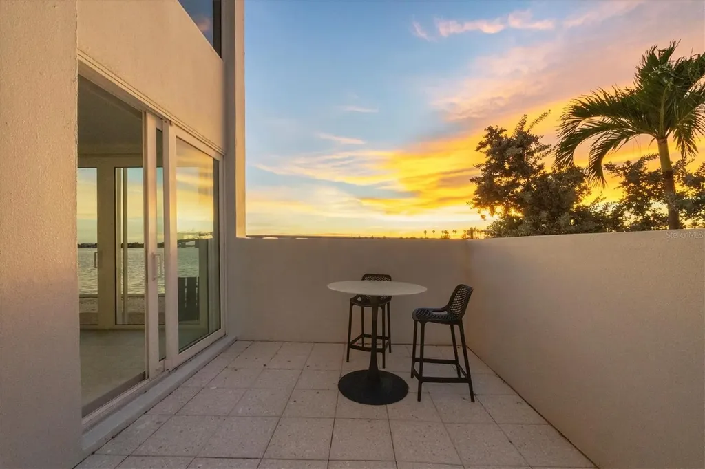 226 Golden Gate Point Sarasota FL 34236